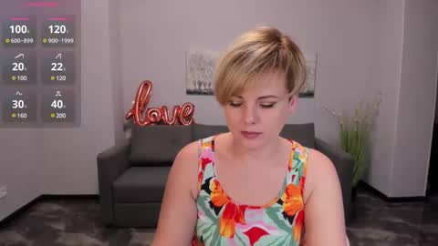 Snapshot of julia_wilsons chatting on 02-12-25, 12:55 Julia online show from 02-12-25, 12:55