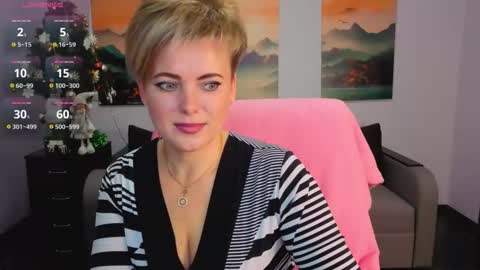 Snapshot of julia_wilsons chatting on 12-16-25, 07:13 Julia online show from 12-16-25, 07:13