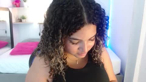 Julia online show from 10-04-25, 11:19