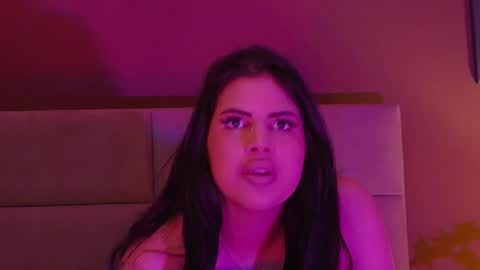 Snapshot of juliaharveyy chatting on 02-02-25, 06:15 Julia online show from 02-02-25, 06:15