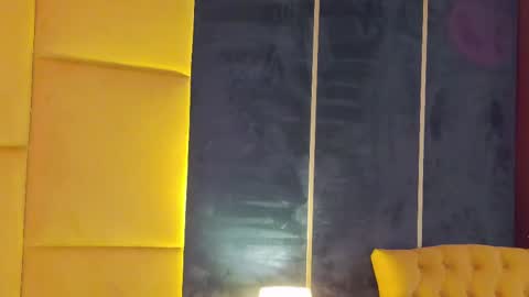 Snapshot of juliaharveyy chatting on 02-27-25, 09:25 Julia online show from 02-27-25, 09:25