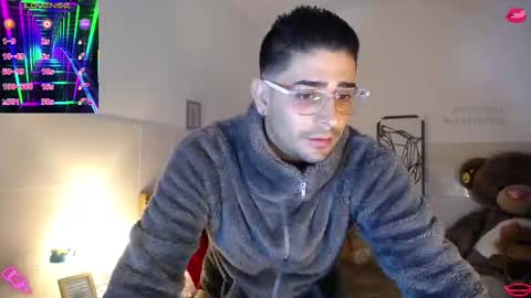 Snapshot of julian1225_ chatting on 03-04-25, 01:34 Julian online show from 03-04-25, 01:34