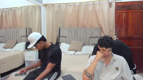 Snapshot of julian_billy chatting on 12-26-24, 05:51 julian billy online show from 12-26-24, 05:51