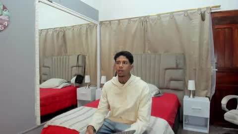 Snapshot of julian_billy chatting on 01-30-25, 11:33 julian billy online show from 01-30-25, 11:33