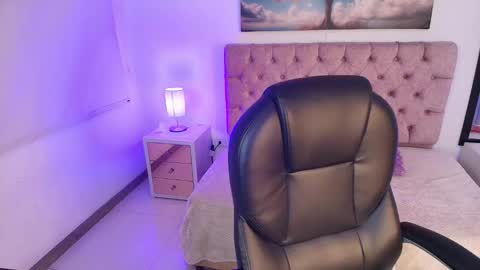 Snapshot of julianaa_castro chatting on 02-03-26, 11:37 JULIANA CASTRO online show from 02-03-26, 11:37