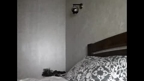 julianagold1 online show from 11-22-25, 06:18