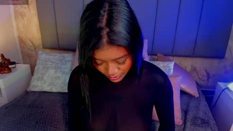 Snapshot of julianamiller chatting on 02-05-26, 01:54 juli online show from 02-05-26, 01:54