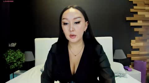Snapshot of julianna_jamii chatting on 09-14-25, 02:27 Julianna online show from 09-14-25, 02:27
