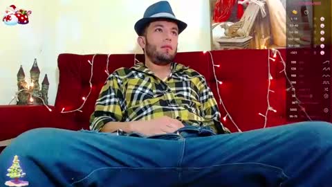 Snapshot of juliano_777 chatting on 12-29-24, 07:39 Call me Juliano independent model online show from 12-29-24, 07:39