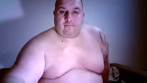 Snapshot of julianoparno chatting on 02-20-26, 01:02 Juliano online show from 02-20-26, 01:02