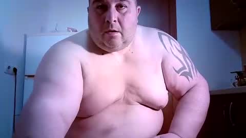 Snapshot of julianoparno chatting on 03-19-26, 01:42 Juliano online show from 03-19-26, 01:42