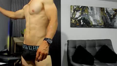 Snapshot of juliansexxx16 chatting on 11-21-25, 12:32 Julian online show from 11-21-25, 12:32