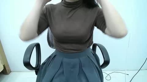 julie9x online show from 12-19-25, 08:49