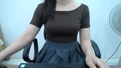 julie9x online show from 04-16-26, 09:04