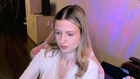 Julie online show from 01-07-26, 03:03