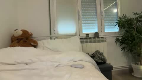 Snapshot of julieannd40 chatting on 03-31-26, 04:07 Julie online show from 03-31-26, 04:07