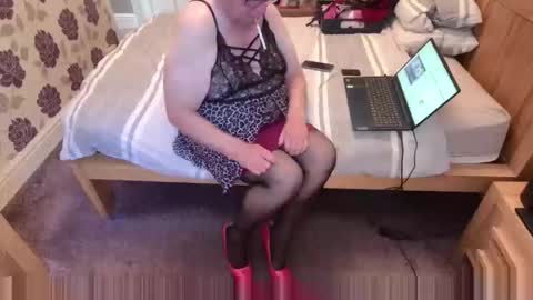 brian online show from 10-16-25, 01:12