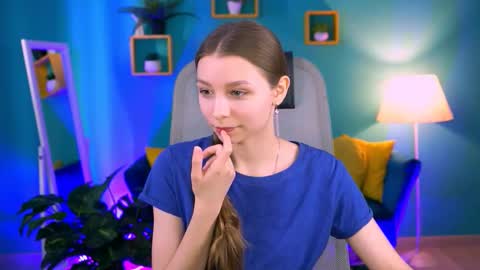 juliedaniel online show from 03-09-26, 09:02