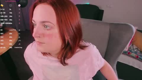 Snapshot of juliet_schoolgirl chatting on 12-21-24, 01:53 Juliet online show from 12-21-24, 01:53