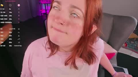 Snapshot of juliet_schoolgirl chatting on 12-25-24, 01:53 Juliet online show from 12-25-24, 01:53