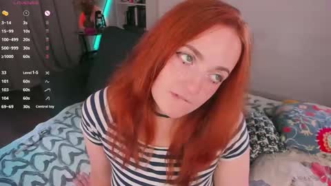 Snapshot of juliet_schoolgirl chatting on 09-09-25, 09:03 Juliet online show from 09-09-25, 09:03