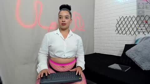 julieta_333 online show from 02-02-25, 11:51