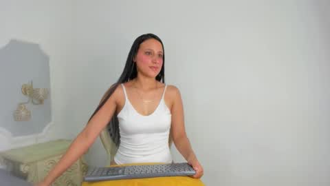 Snapshot of julieta_91 chatting on 03-01-26, 07:38 julieta_91 online show from 03-01-26, 07:38