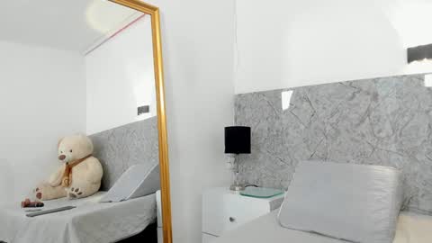 Snapshot of julieta__cooper chatting on 12-15-24, 06:04 Juli online show from 12-15-24, 06:04