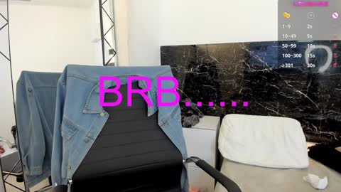 Snapshot of julieta__cooper chatting on 12-21-24, 08:43 Juli online show from 12-21-24, 08:43