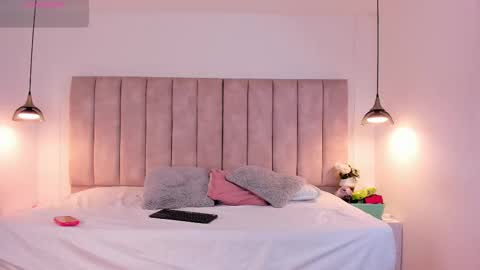 Snapshot of julieta_jane_ chatting on 09-29-25, 03:44 Julieta online show from 09-29-25, 03:44
