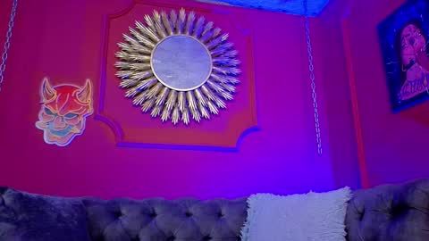  Julieta  online show from 10-11-25, 12:15