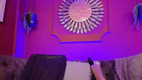 Snapshot of julieta_russell chatting on 01-17-26, 12:10 Julieta online show from 01-17-26, 12:10