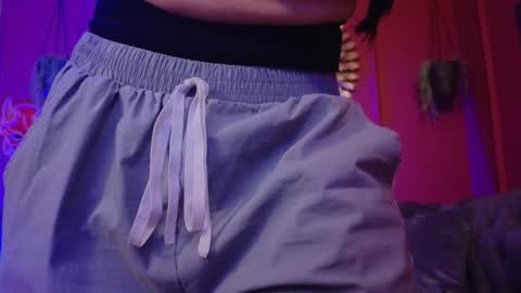 Snapshot of julieta_russell chatting on 02-07-26, 11:58 Julieta online show from 02-07-26, 11:58