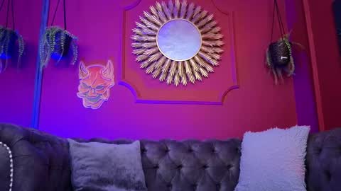 Snapshot of julieta_russell chatting on 02-20-26, 11:22 Julieta online show from 02-20-26, 11:22