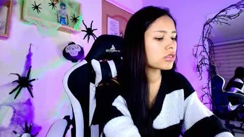 juli online show from 10-26-25, 10:15