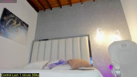 Snapshot of julietaa_miller chatting on 10-25-25, 11:40 Julieta online show from 10-25-25, 11:40