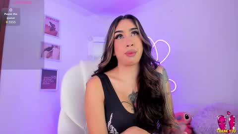 Snapshot of julietabomgv chatting on 10-22-25, 03:45 julietabomgv online show from 10-22-25, 03:45