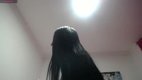 Snapshot of julietamartini chatting on 12-17-25, 09:48 julietamartini online show from 12-17-25, 09:48