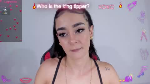 Snapshot of julietaserafelle chatting on 10-20-25, 06:52 serafelle online show from 10-20-25, 06:52