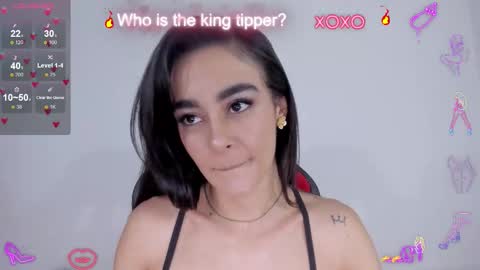 Snapshot of julietaserafelle chatting on 11-28-25, 10:34 serafelle online show from 11-28-25, 10:34