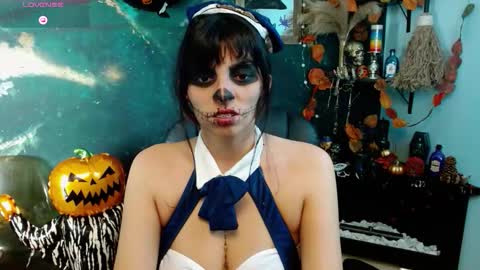 Snapshot of julieth_sex1 chatting on 10-18-25, 05:43 online show from 10-18-25, 05:43
