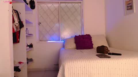 Julieta online show from 10-28-25, 12:09