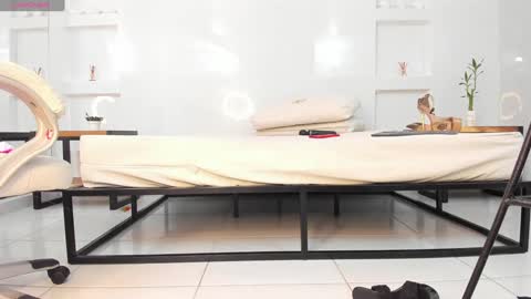 Julietha online show from 01-21-25, 05:38