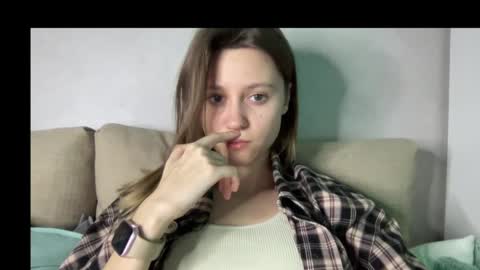 julietsensation online show from 01-24-25, 06:25