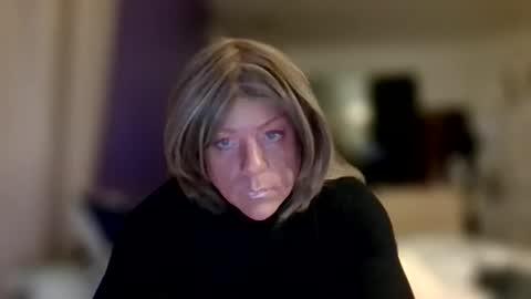 Julie TS online show from 01-18-26, 10:41