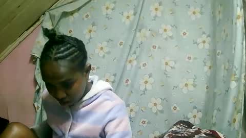 juliette9794 online show from 09-21-25, 12:01