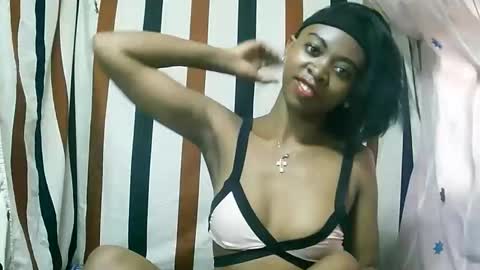 juliette9794 online show from 11-10-25, 08:35