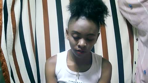 juliette9794 online show from 11-20-25, 05:12