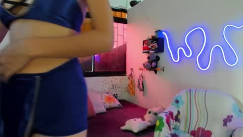 juliette online show from 10-27-25, 05:28