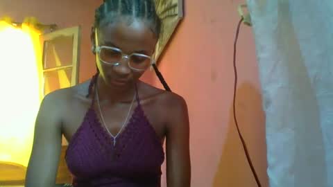 juliexexy online show from 01-10-25, 05:15